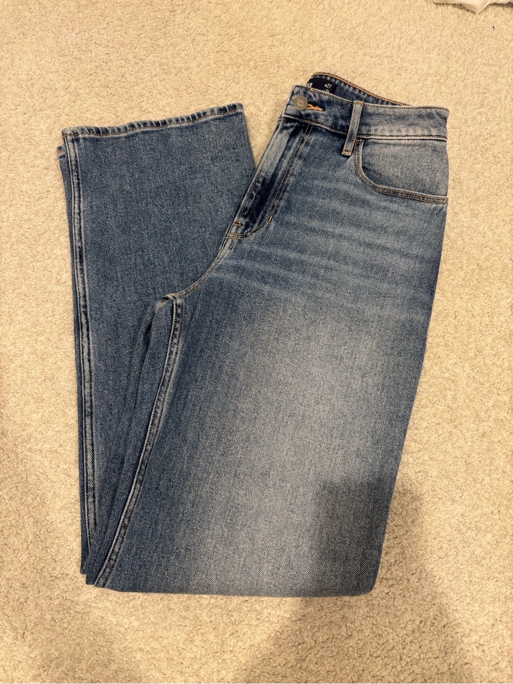 Woman’s Straight Leg Jeans